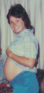 Me pregnate with Garrett , due to give birth in 22 days